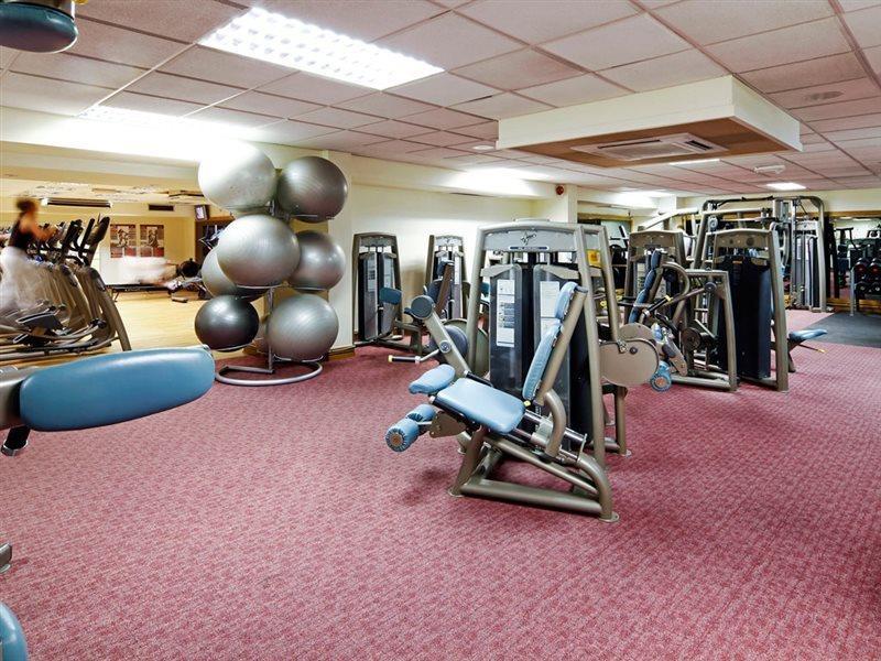 Mercure Swindon East Hotel And Spa Екстериор снимка